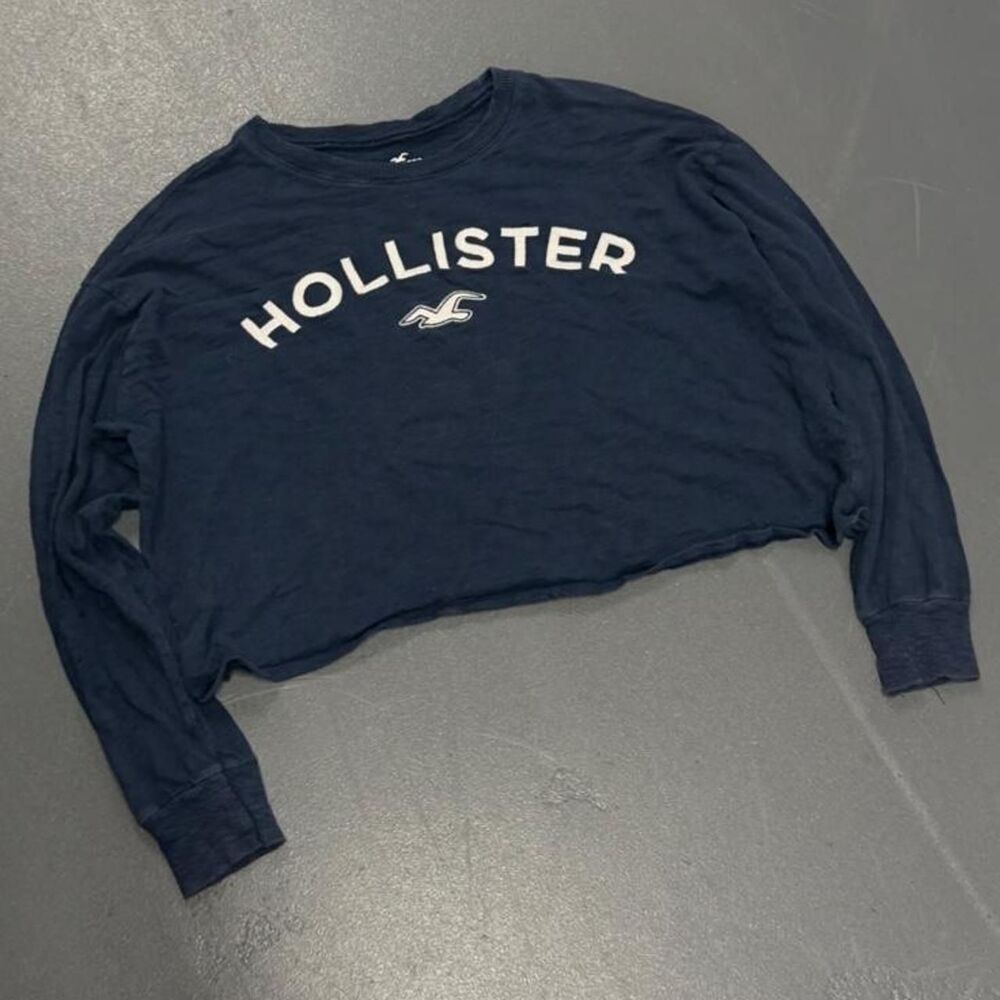 Hollister-co Women's Navy and Blue Crop-top
